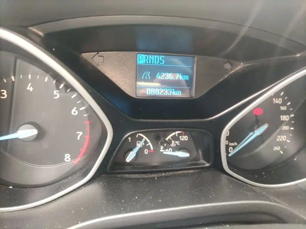 Focus 2017 sedan 1.6L automatic comfort smart mobility version купить на сайте DeffCars
