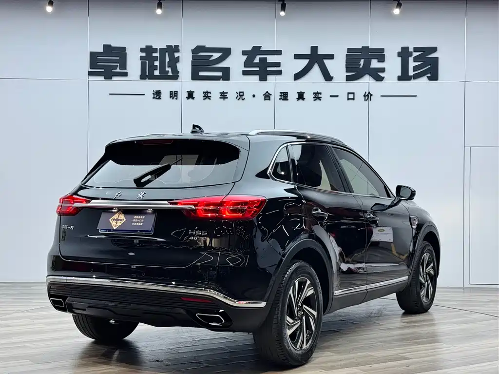 Hongqi HS5 2022 facelift 2.0T Zhilian Flagship Edition купить на сайте DeffCars