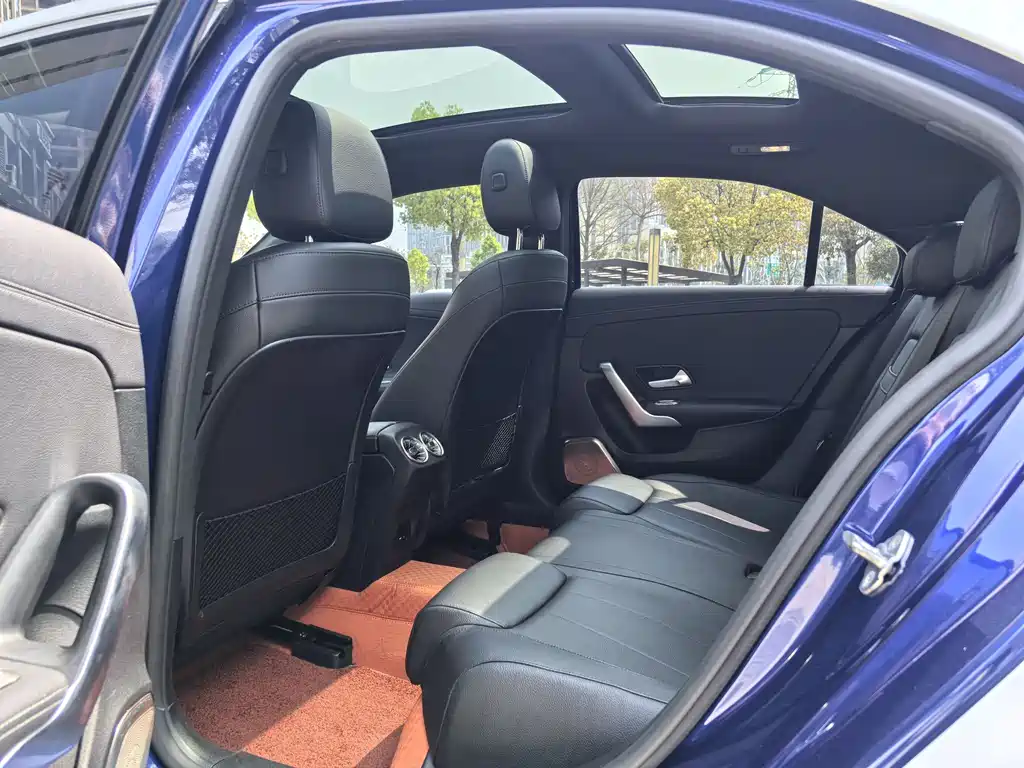 Mercedes-Benz A-Class 2021 A 200 L Sports Sedan Dynamic Type купить на сайте DeffCars