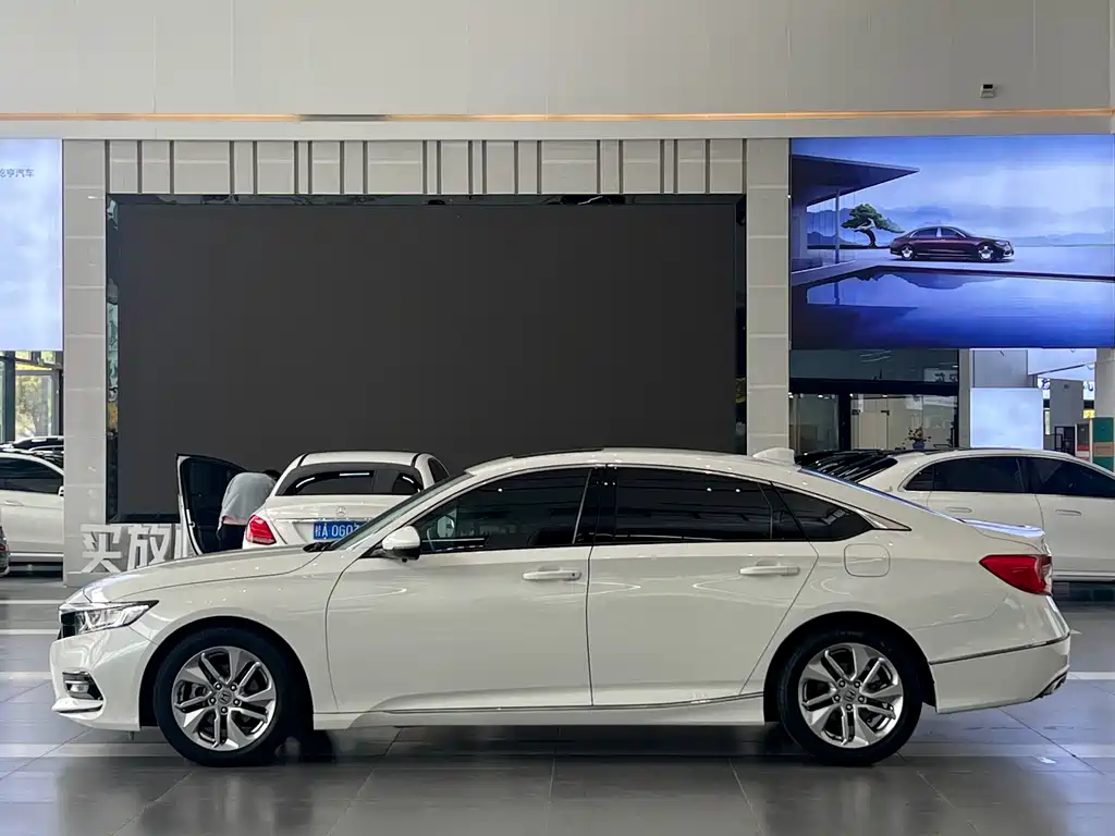 Accord 2018 260TURBO Elite Edition National VI купить на сайте DeffCars