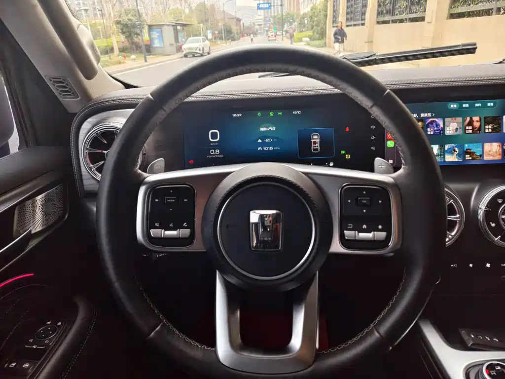 Tank 300 2023 Off-Road Version 2.0T Conqueror купить на сайте DeffCars