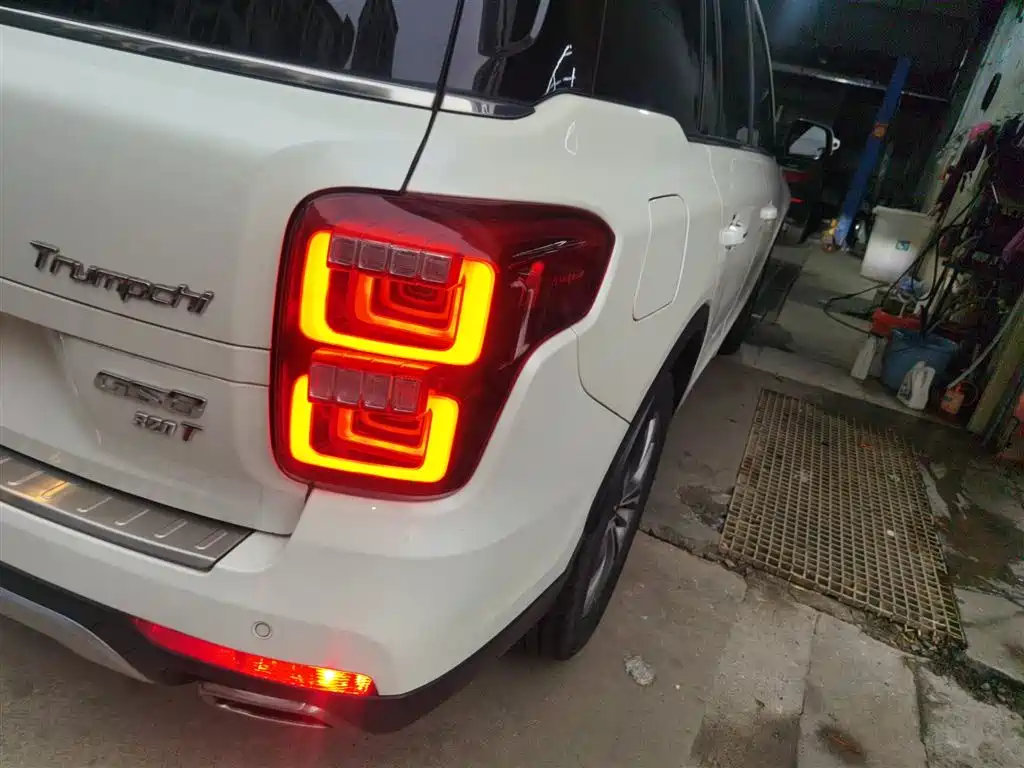 Trumpchi GS8 2017 320T 2WD Luxury Connected Edition (seven seats) купить на сайте DeffCars