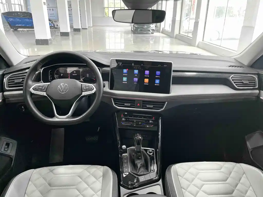 Tyron 2023 280TSI Deluxe Plus Advanced Edition купить на сайте DeffCars