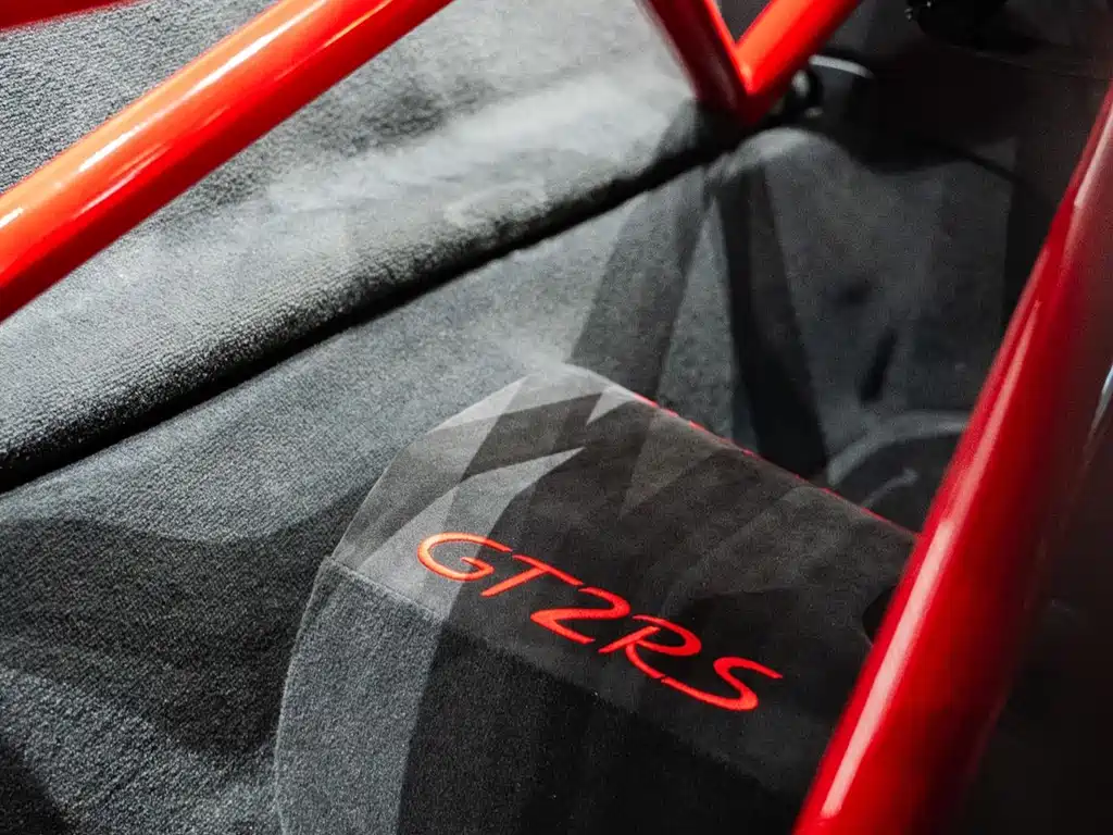 Porsche 911 2018 GT2 RS 3.8T купить на сайте DeffCars