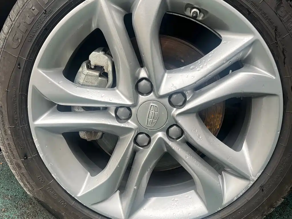 Emgrand GL 2017 1.3T DCT premium model купить на сайте DeffCars