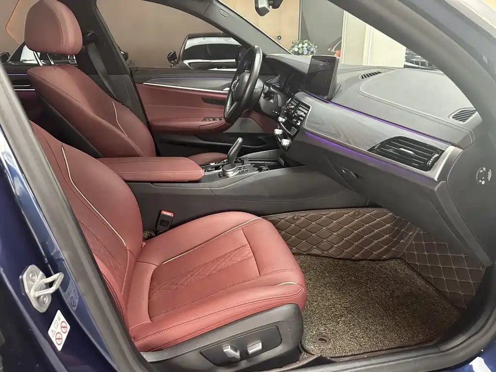 BMW 5 Series New Energy 2021 535Le M Sports Package купить на сайте DeffCars