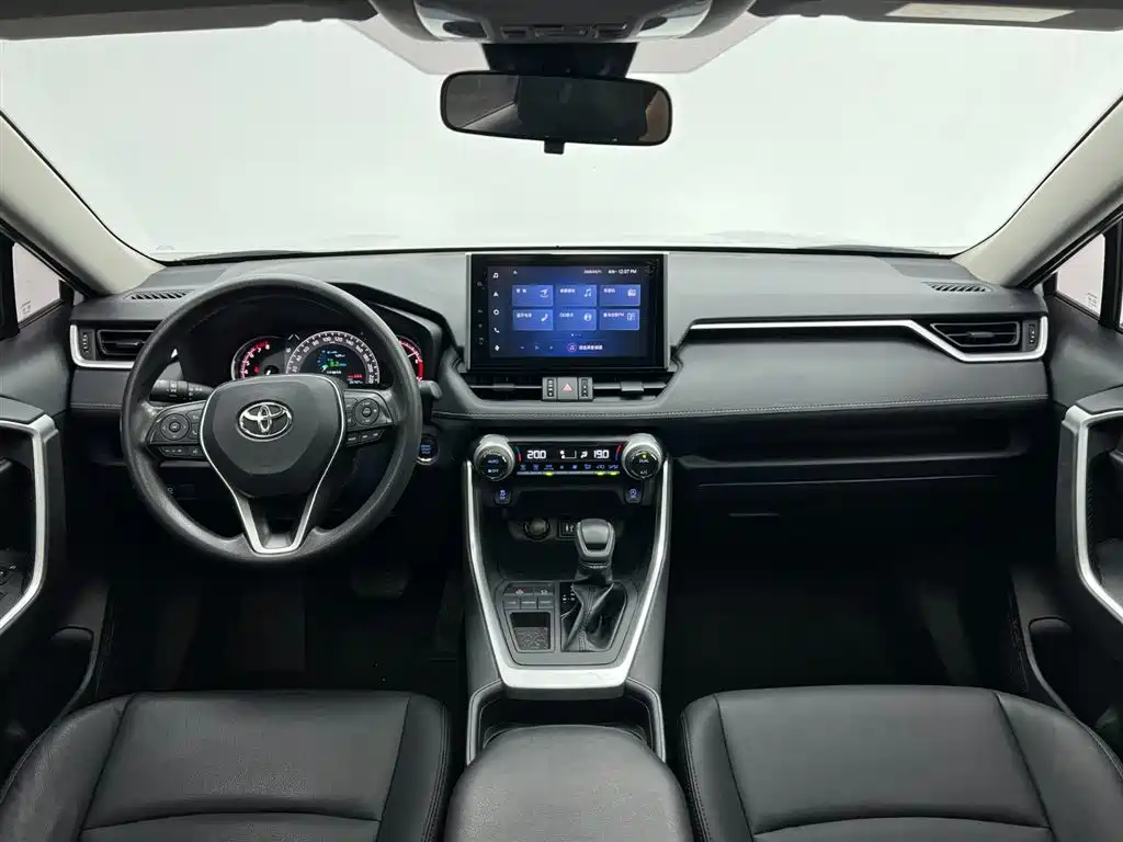 RAV4 Rongfang 2022 2.0L CVT two-wheel drive fashion version купить на сайте DeffCars