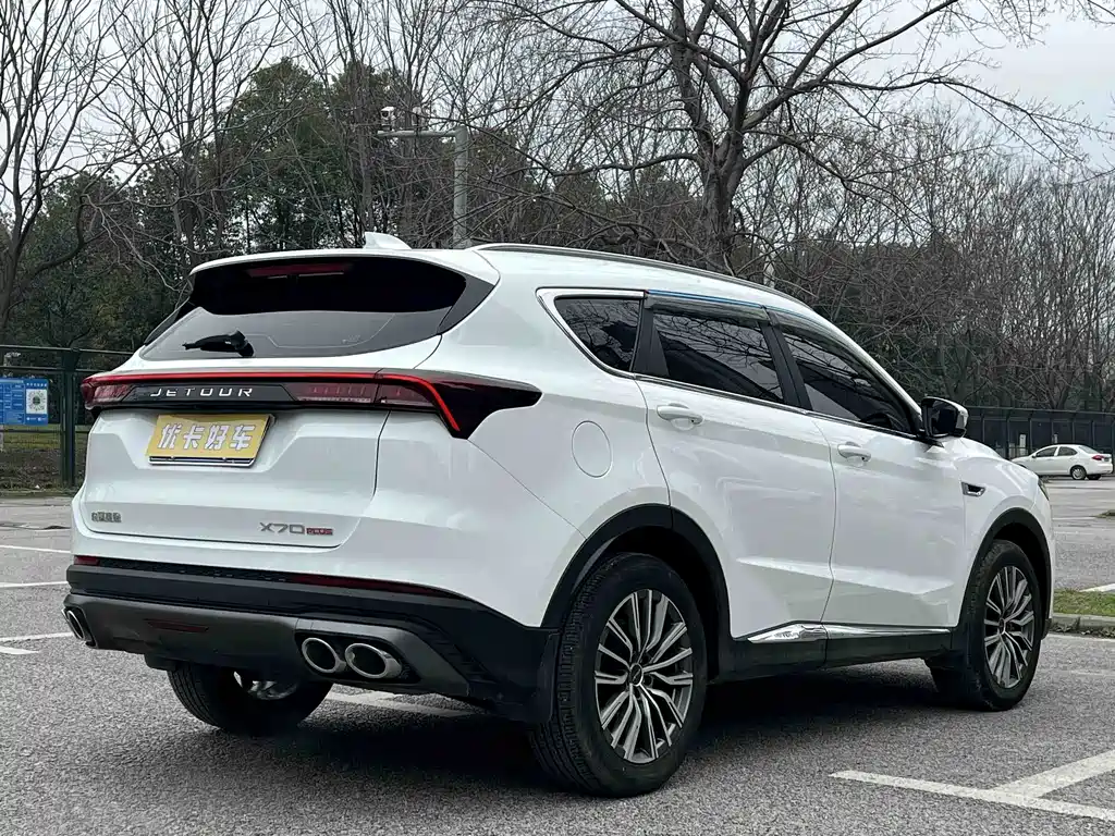 Jietu X70 PLUS 2023 model 1.5T DCT Ziqiang PRO 5 seats купить на сайте DeffCars
