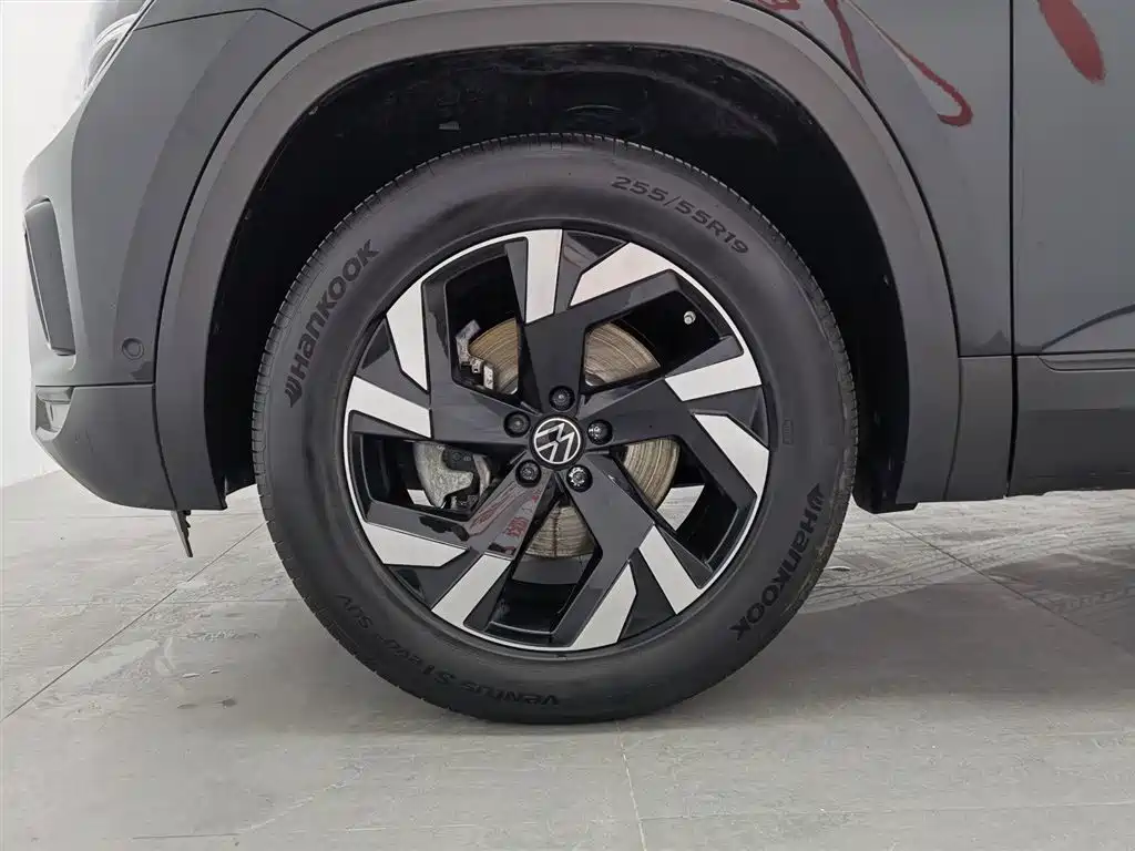 Touron 2023 380TSI four-wheel drive luxury version купить на сайте DeffCars
