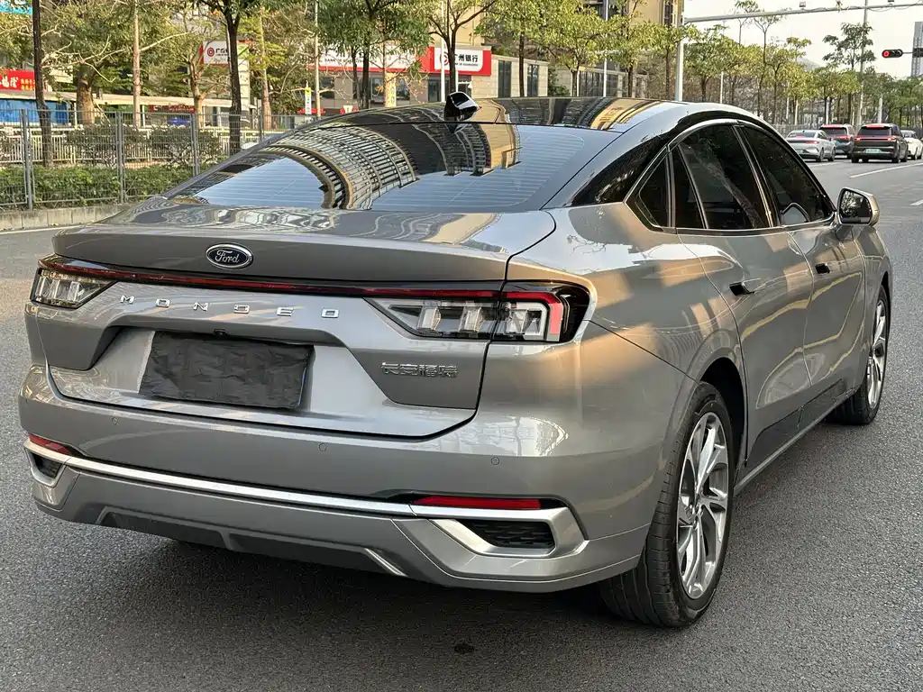 Mondeo 2025 2.0T EcoBoost Extreme купить на сайте DeffCars