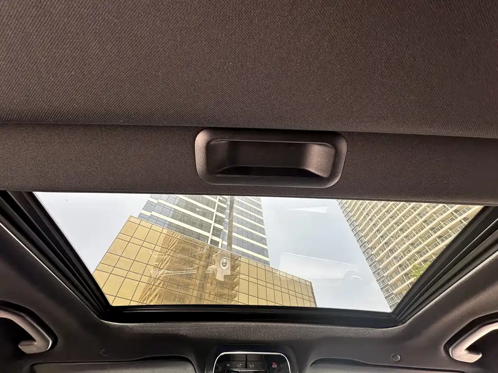 Mercedes-Benz C-Class 2023 facelift C 200 L sports version купить на сайте DeffCars