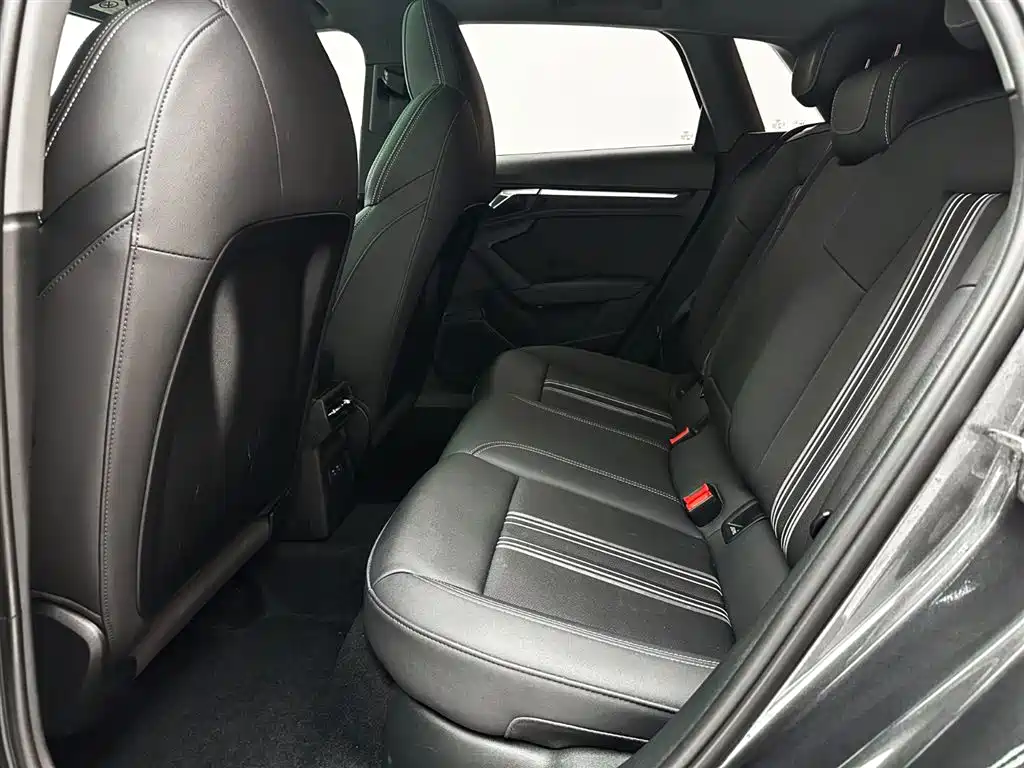 Audi A3 2024 Sportback 35 TFSI stylish and sporty купить на сайте DeffCars