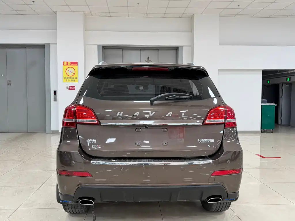 Haval H2 2015 1.5T automatic two-wheel drive elite version купить на сайте DeffCars