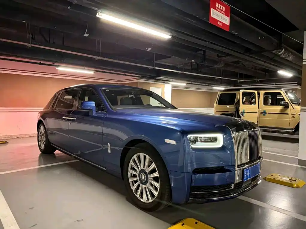 Phantom 2018 6.7T long wheelbase version купить на сайте DeffCars