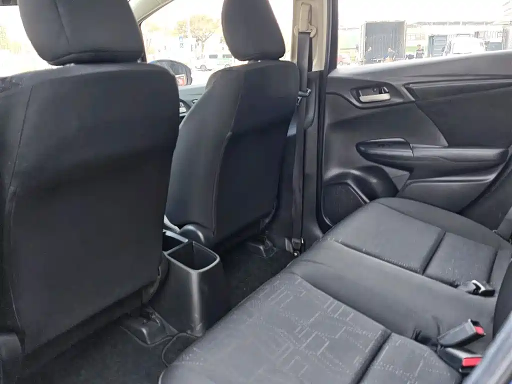 Fit 2018 1.5L CVT Comfort Sunroof Edition купить на сайте DeffCars