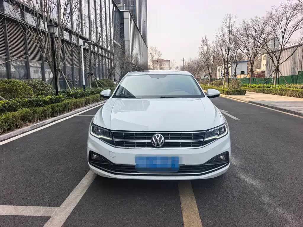Bora 2019 facelift 1.5L automatic comfort model National VI купить на сайте DeffCars