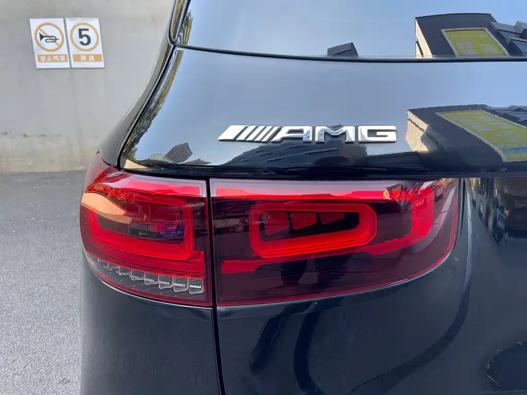 Mercedes-Benz GLB AMG 2021 AMG GLB 35 4MATIC купить на сайте DeffCars