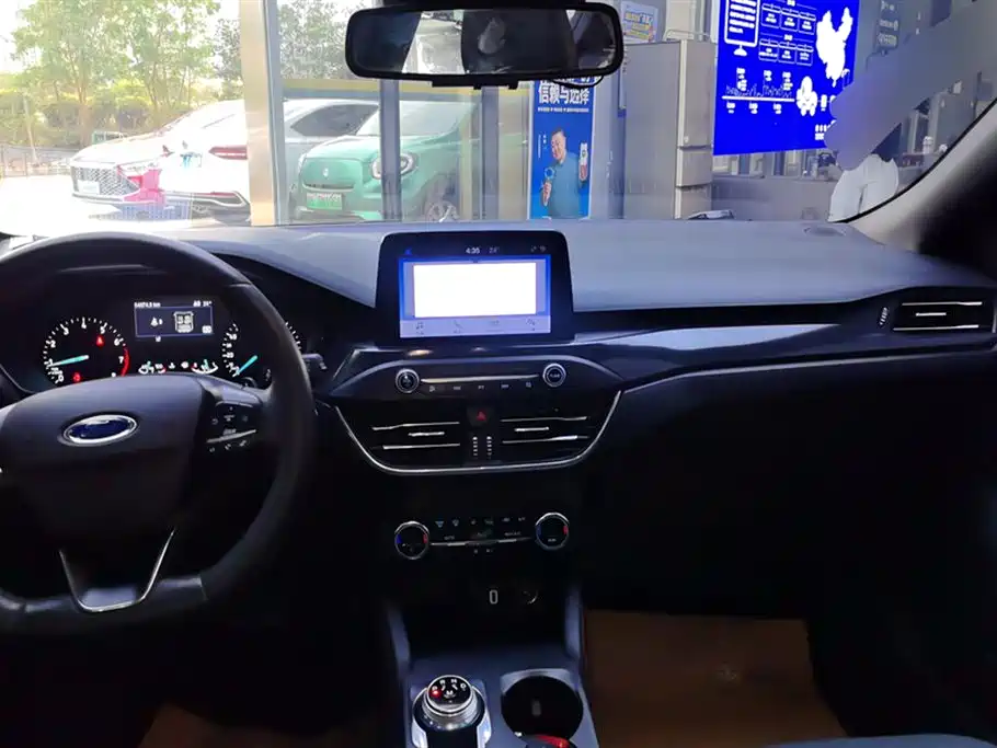 Focus 2020 Hatchback EcoBoost 180 Automatic ST Line купить на сайте DeffCars
