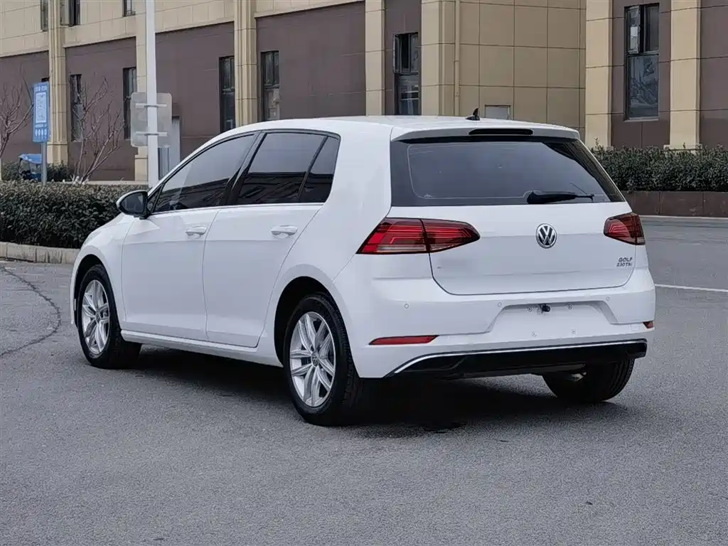 Golf 2018 230TSI automatic comfort type купить на сайте DeffCars