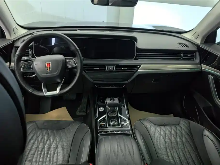 Hongqi HS5 2022 2.0T Zhilian Qixiang four-wheel drive version купить на сайте DeffCars