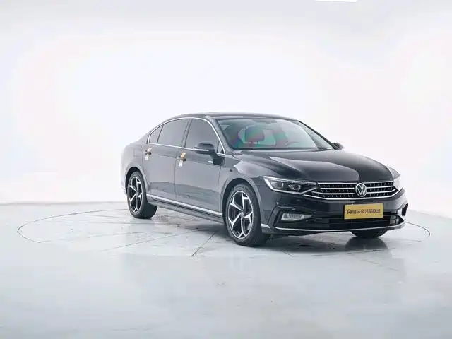 Magotan 2023 2 million commemorative edition 330TSI DSG leading model купить на сайте DeffCars