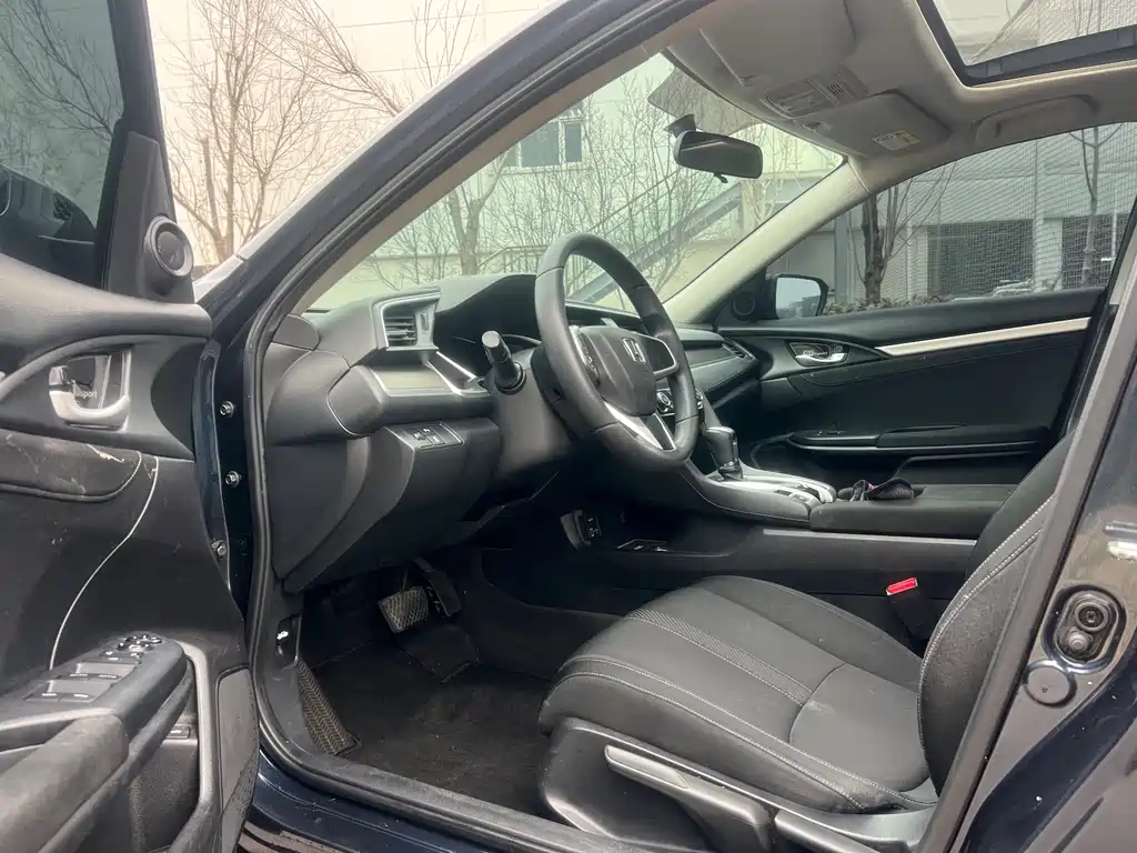 Civic 2016 220TURBO CVT Deluxe Edition купить на сайте DeffCars