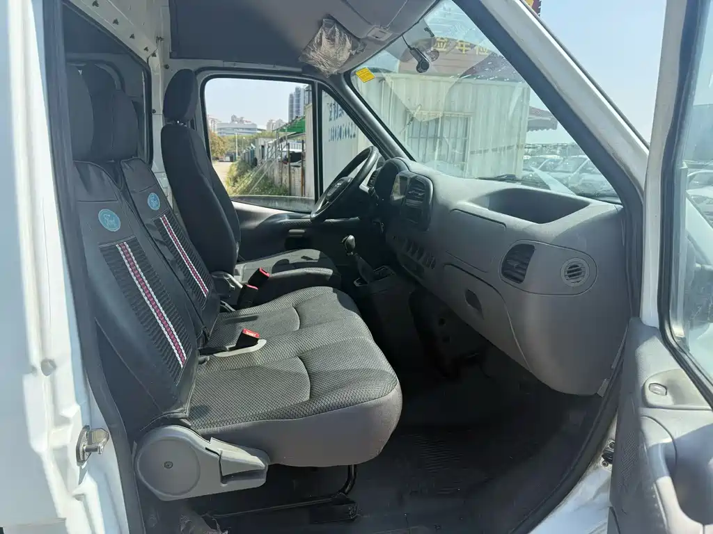 Teshun 2021 2.8T Space King Ordinary Model Short Axis Medium High Roof 3-Seater Diesel National VI JX493 купить на сайте DeffCars