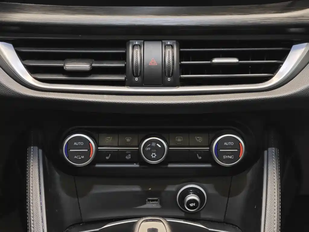 Stelvio 2017 2.0T 200HP Elite Edition купить на сайте DeffCars