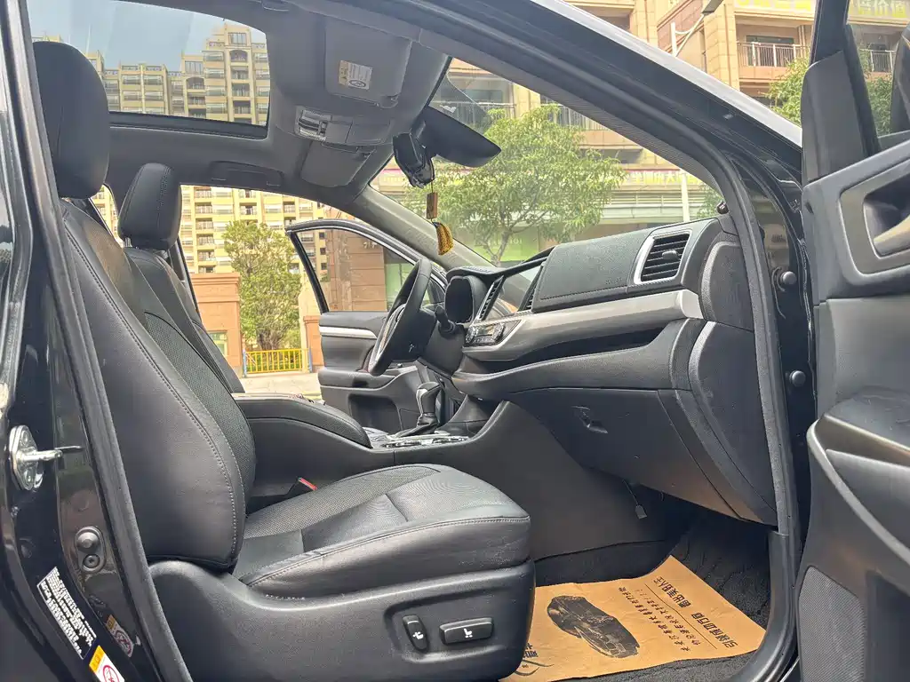 Highlander 2018 2.0T four-wheel drive premium version, 7 seats, National VI купить на сайте DeffCars