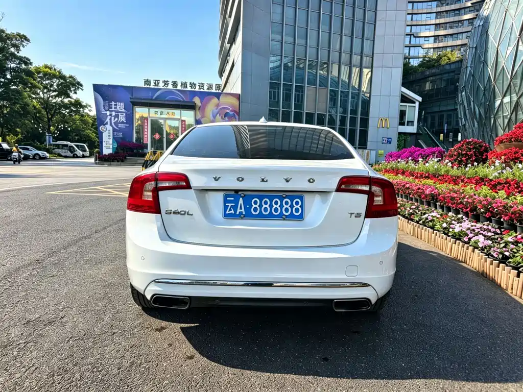 Volvo S60 2017 S60L T5 Smart Edition купить на сайте DeffCars