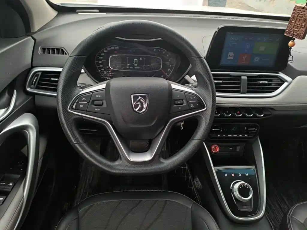 Baojun 510 2017 1.5L automatic fashion model купить на сайте DeffCars
