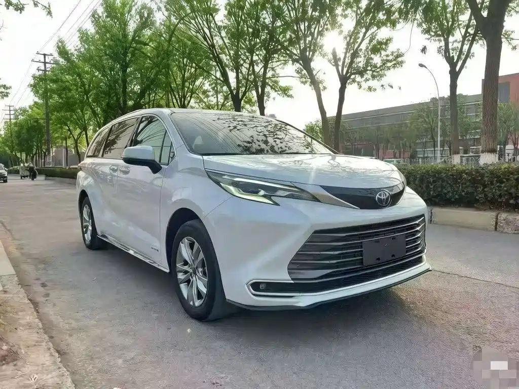 SIENNA 2021 2.5L Hybrid Extreme Edition купить на сайте DeffCars