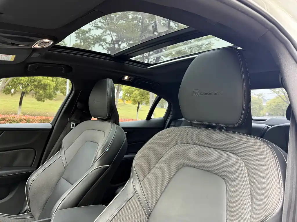 Volvo S60 2020 T5 Zhiya Sports Edition купить на сайте DeffCars