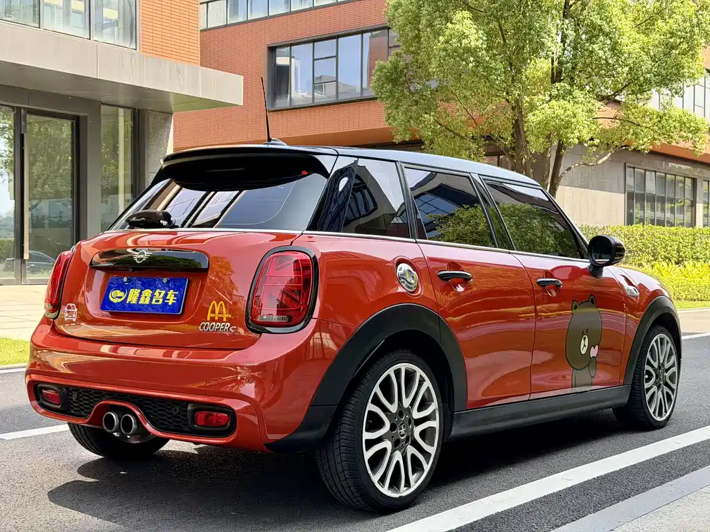 MINI 2018 2.0T COOPER S Artist Five-door Edition купить на сайте DeffCars