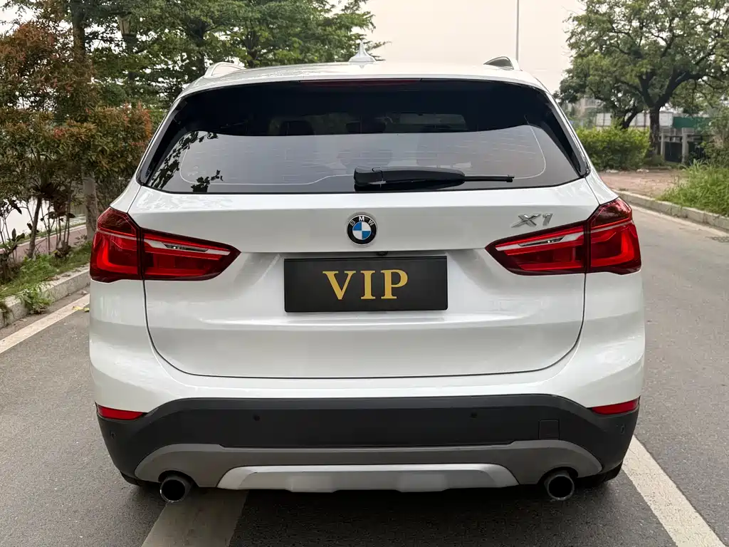 BMW X1 2018 xDrive20Li Exclusive Model купить на сайте DeffCars