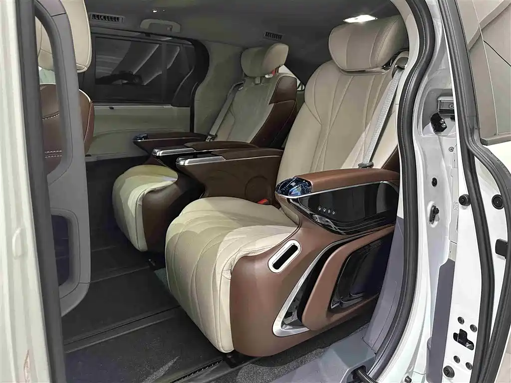 SIENNA 2024 2.5L Hybrid Comfort Edition купить на сайте DeffCars