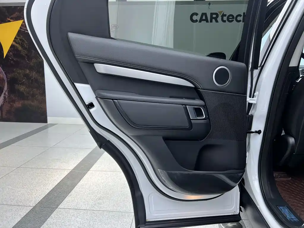 Discover the 2023 360PS R-Dynamic S купить на сайте DeffCars