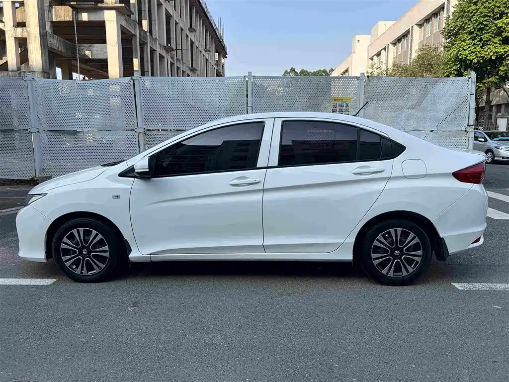 Fengfan 2017 1.5L CVT Comfort Edition купить на сайте DeffCars