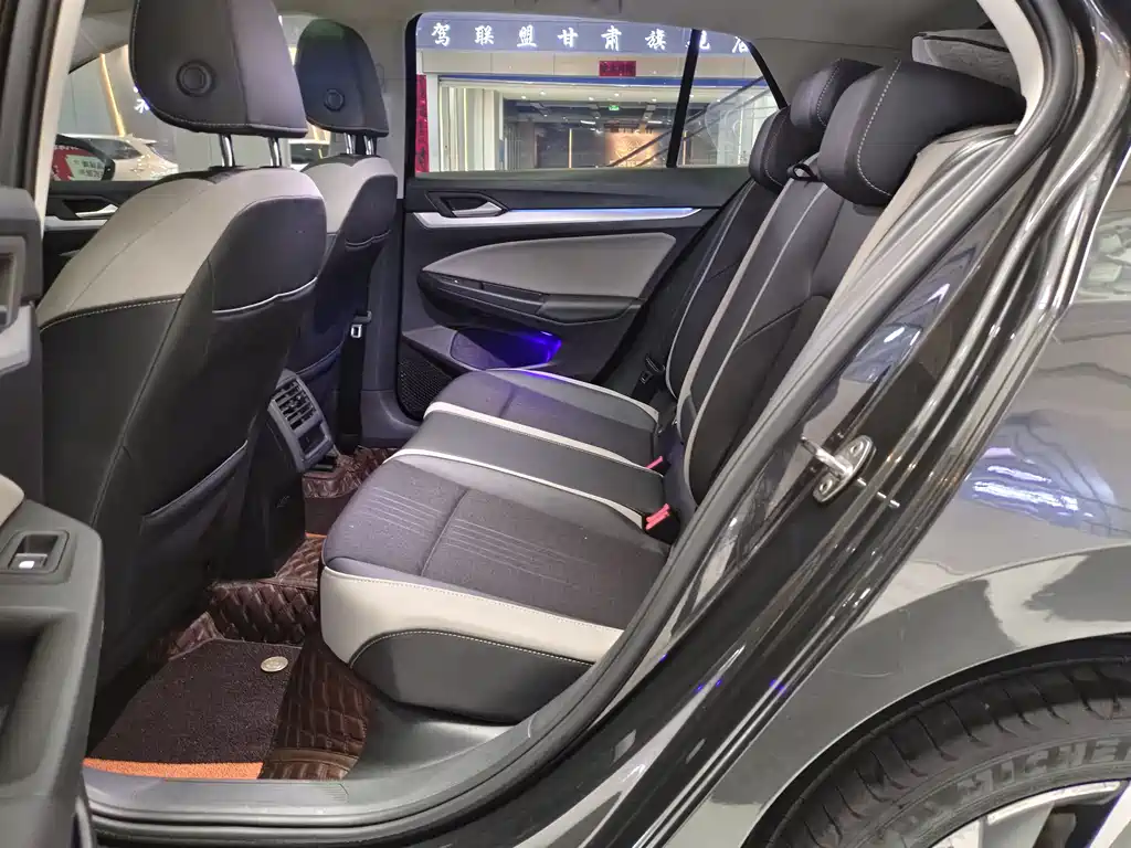 Golf 2023 facelift 280TSI DSG Pro купить на сайте DeffCars