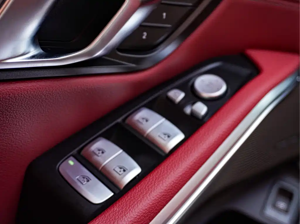 BMW 3 Series 2025 330Li M Sports Night Package купить на сайте DeffCars