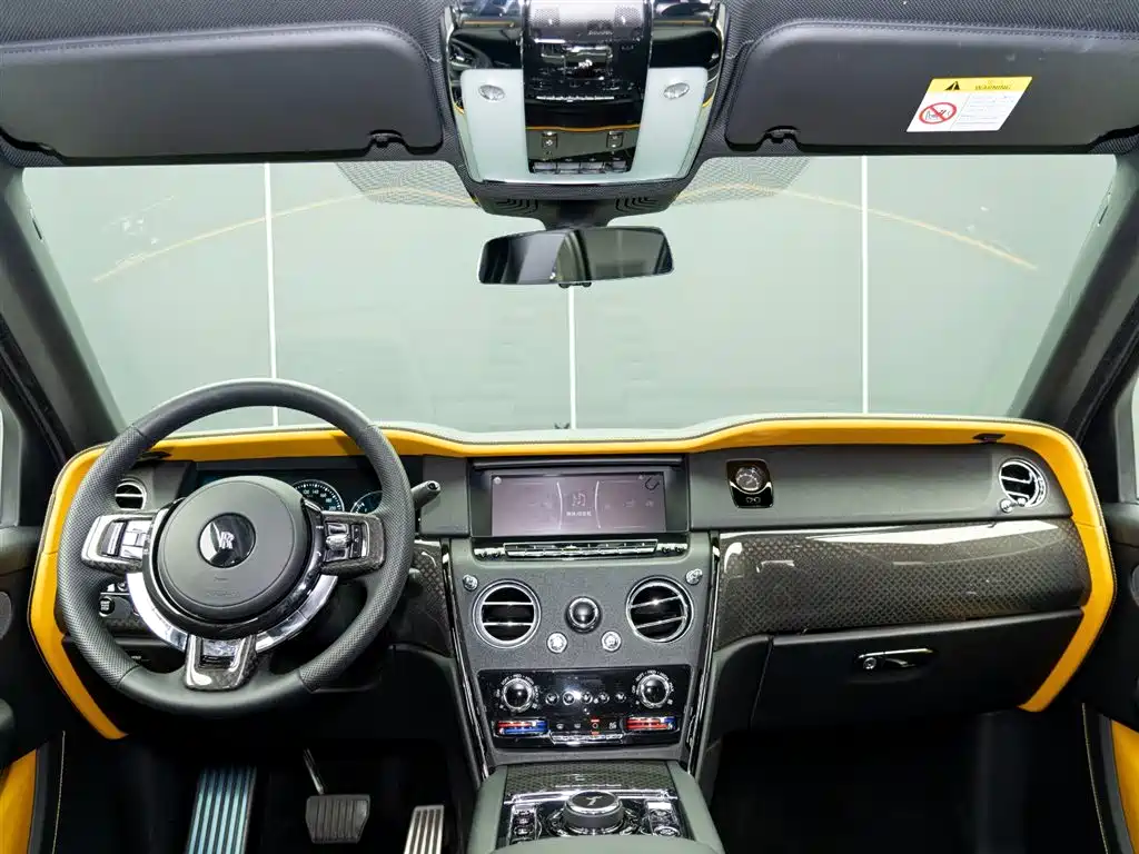 Cullinan 2020 Black Badge купить на сайте DeffCars