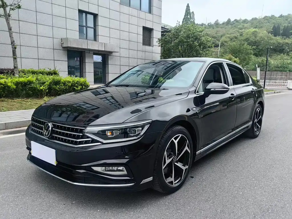 Magotan 2023 2 million commemorative edition 330TSI DSG luxury model купить на сайте DeffCars