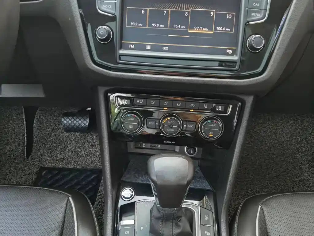 Tiguan L 2017 380TSI automatic four-wheel drive flagship version купить на сайте DeffCars