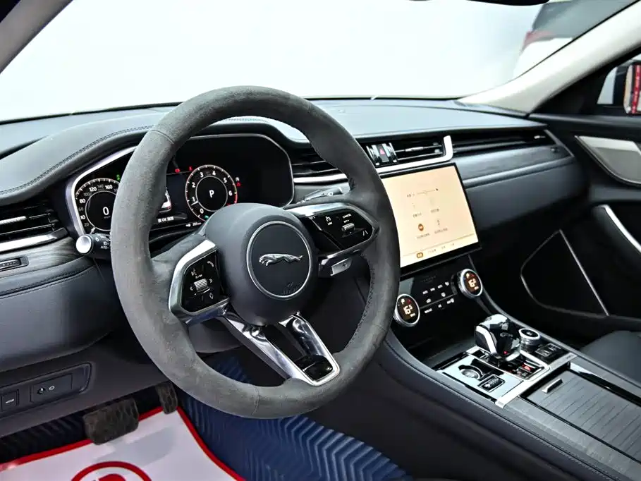 Jaguar XFL 2023 XFL 2.0T P200 2WD Elite Deluxe Edition купить на сайте DeffCars