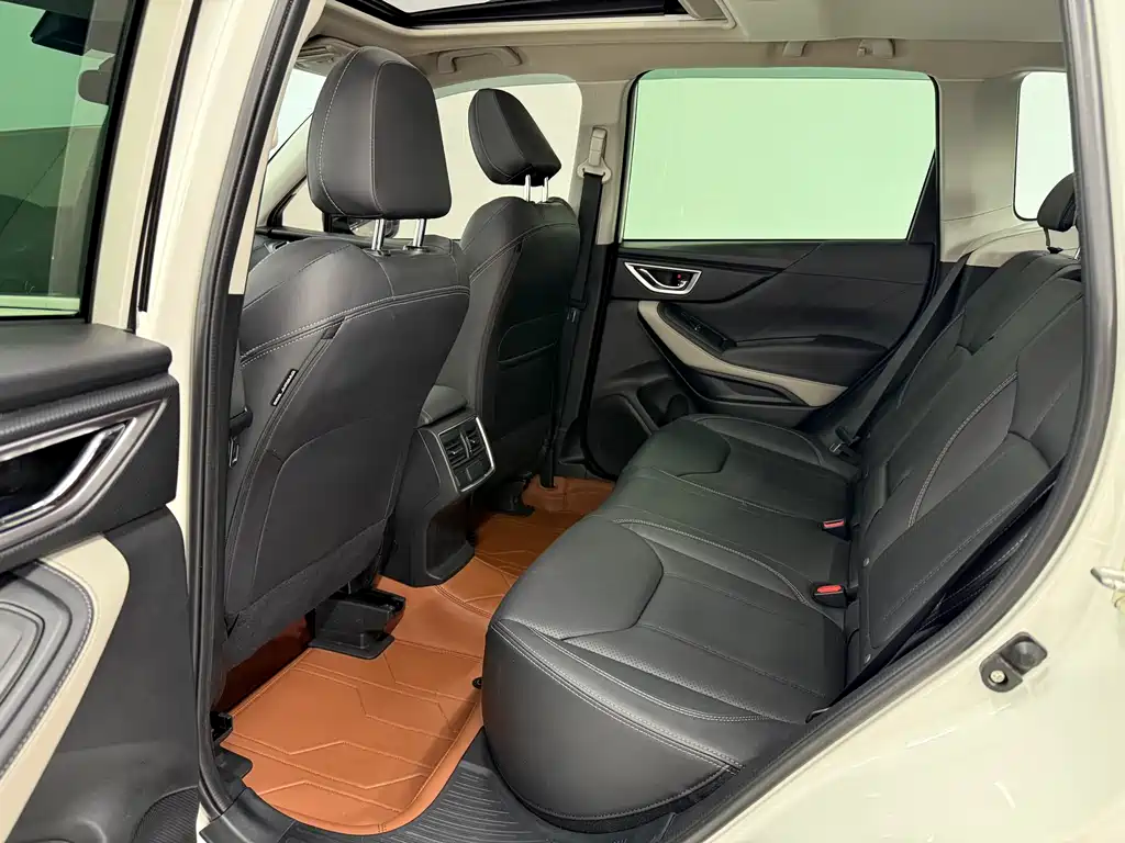 Forester 2022 2.0i AWD Deluxe Edition EyeSight купить на сайте DeffCars