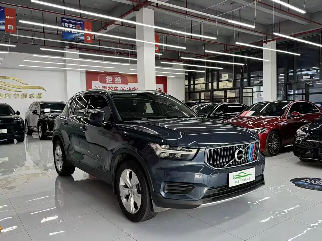 Volvo XC40 2022 T4 four-wheel drive Senova Zhixing fashion version купить на сайте DeffCars