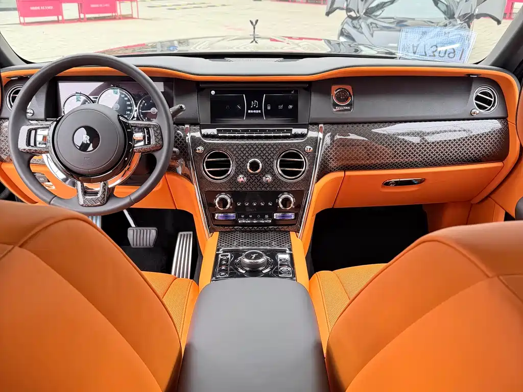 Cullinan 2018 four-seat version купить на сайте DeffCars