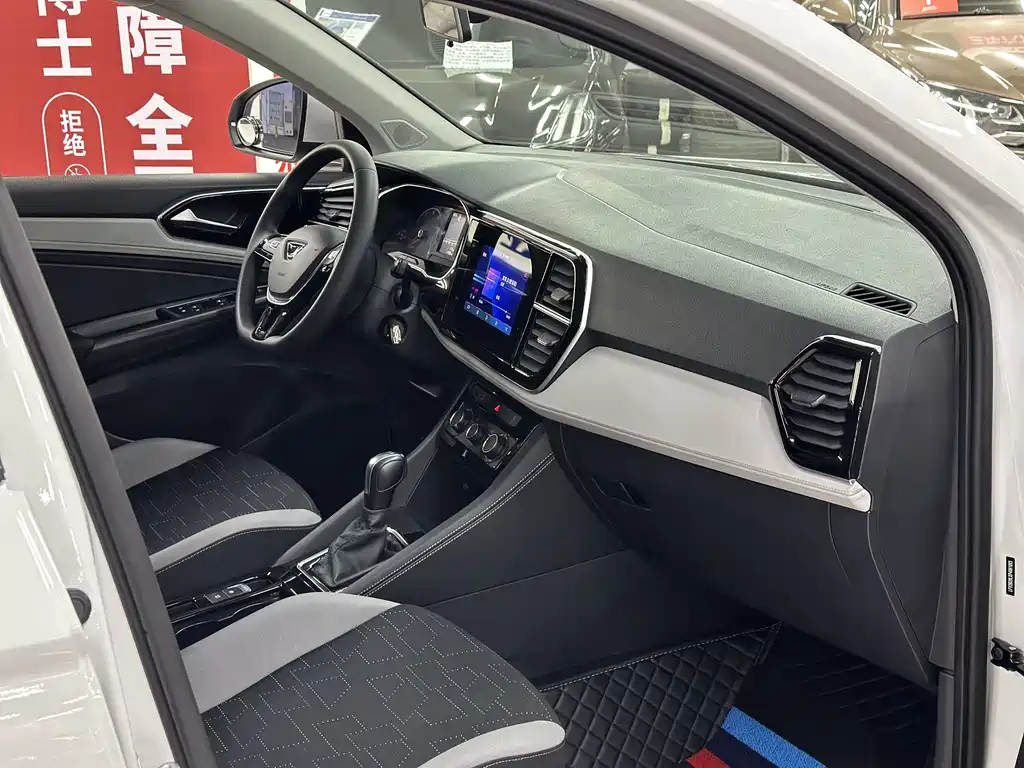 Jetta VS5 2023 280TSI automatic aggressive model купить на сайте DeffCars