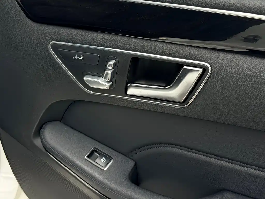 Mercedes-Benz E-Class 2015 E 260 L Sports купить на сайте DeffCars