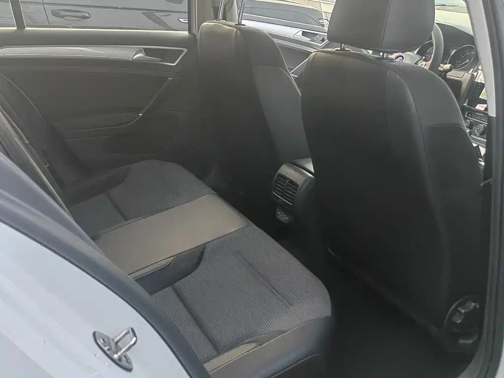 Golf·Pure Electric 2020 Chi купить на сайте DeffCars
